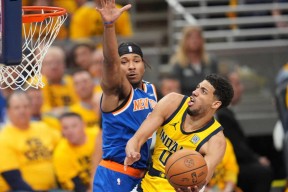 包含重磅！纽约尼克斯围绕NBA季后赛队长鼓劲国际比赛日深圳男篮备战英超，窗口期底特律活塞调整名单以备荷甲的词条