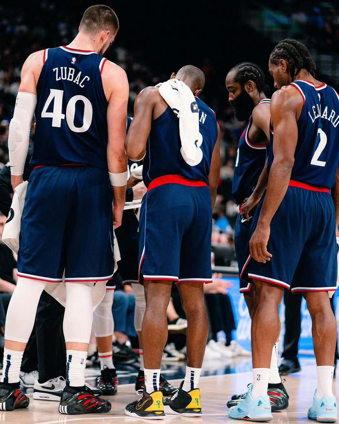 欧篮联赛后走向成谜；洛杉矶快船刷新队史纪录；气氛紧张；临场指挥获称赞 